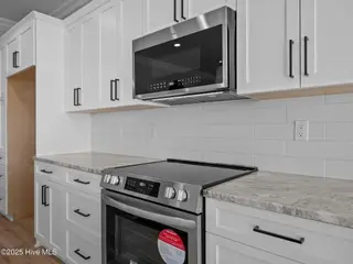 301 E Ivybridge Drive, Hubert, NC 28539 – photo 9: 301 E Ivybridge Drive