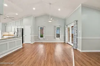 6207 Gondolier Drive, New Bern, NC 28560 – photo 11: Dining space
