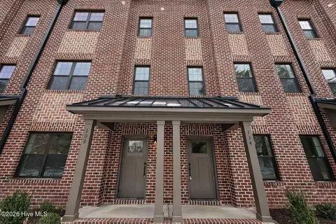 104 Lexington Ln, Southern Pines