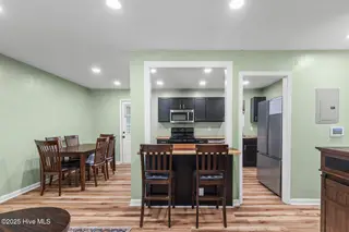 504 Oak Lane, Jacksonville, NC 28540 – photo 6: oak-5
