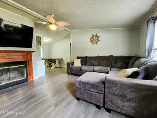 623 Sandy Bluff Drive SW, Supply, NC 28462 — 3-bedroom manufactured home in Sandy Bluff, Supply, NC, photo 2 of 26: Living Room