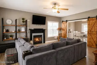 121 Moonstone Court, Jacksonville, NC 28546 – photo 2