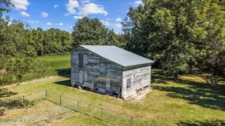 915 Mark Herring Road, Seven Springs, NC 28578 — 3-bedroom home, Seven Springs, NC, photo 14 of 35: 22-915 Mark Herring Rd-22