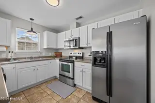 2420 King Richard Court H, Greenville, NC 27858 – photo 7: C5