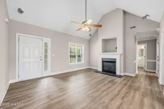 263 Laurie Ellis Road, Winterville, NC 28590 – photo 3: 14-web-or-mls-LHV_6127