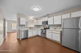 1403 Timberlake Trail, Jacksonville, NC 28546 – photo 17: 17-web-or-mls-1403 Timberlake Trail 37