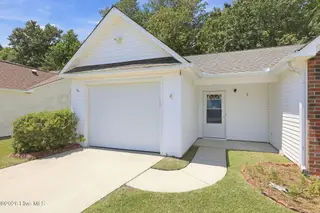 3907 Elizabeth Avenue, New Bern, NC 28562 – photo 4: 4-web-or-mls-0C0A5393
