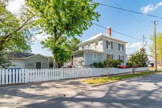 323 E 2nd Street, Washington, NC 27889 – photo 4: 20210218173312044140000000-o