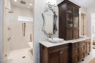 1810 Mews Drive, Wilmington, NC 28405 — 5-bedroom home in Landfall, Wilmington, NC, photo 19 of 51