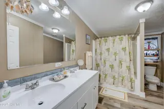 2981 Robin Drive SW, Shallotte, NC 28470 — 3-bedroom manufactured home in Shell Point, Shallotte, NC, photo 13 of 29: 2981RobinEdit-37