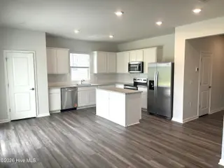 710 Tahoe Ridge Drive SE, Leland, NC 28451 — 3-bedroom home in Herring Shores, Leland, NC, photo 3 of 9