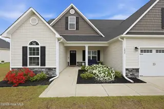 1039 Mackerel Manor, New Bern, NC 28562 – photo 2: 2-web-or-mls-0C0A4227