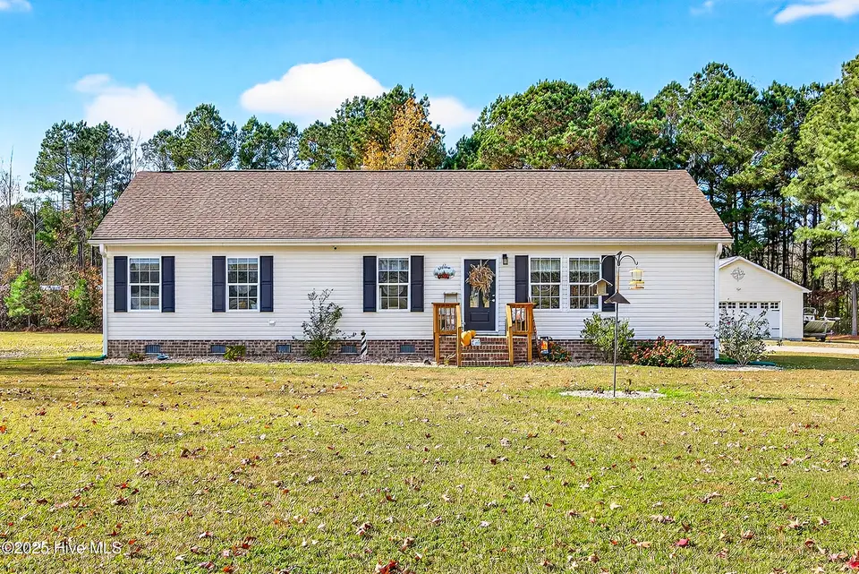 3313 Burgaw Highway, Jacksonville, NC 28540 – photo 1 of 44: 01