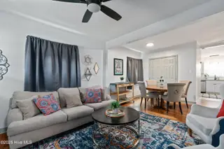 917 Wooster Street, Wilmington, NC 28401 – photo 7: 009-917WoosterStreet-Wilmington-NC-28401