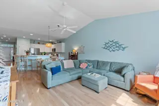 5136 Elton Drive SE, Southport, NC 28461 — 2-bedroom townhome in South Harbour Village, Southport, NC, photo 6 of 36