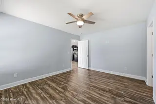 106 Heckathorne Drive, New Bern, NC 28560 — 3-bedroom home in West Crossroads, New Bern, NC, photo 14 of 33: Master Bedroom