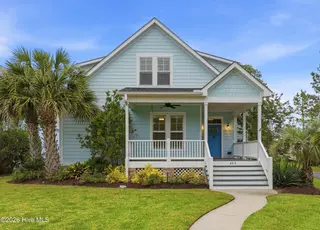 404 Cades Trail, Southport, NC 28461 – photo 1: 1_404_cades_trail_001