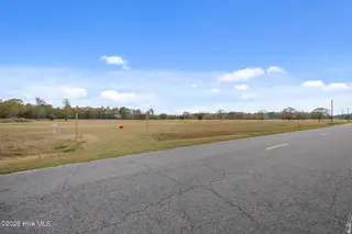 4620 4 Old Pactolus Road, Greenville, NC 27834 – photo 7: IMG_1442