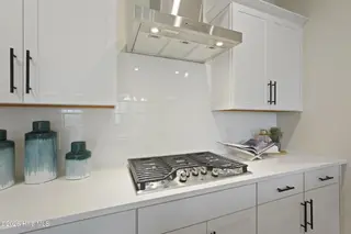 4526 Abberley Way 111, Leland, NC 28451 – photo 16: Gas Cooktop