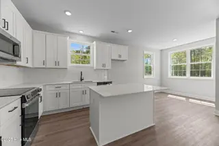 1001 Tawney Trace, New Bern, NC 28562 – photo 13: 31-web-or-mls-DSC_2709