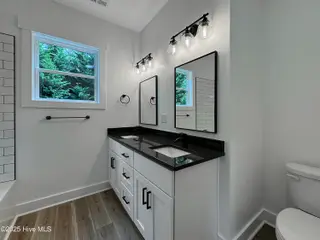 2224 Yawl Street, Elizabeth City, NC 27909 – photo 12: Full Bathroom