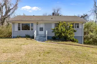 144 Jupiter Trail, Jacksonville, NC 28546 – photo 3: 3-web-or-mls-144 Jupiter Trail 90