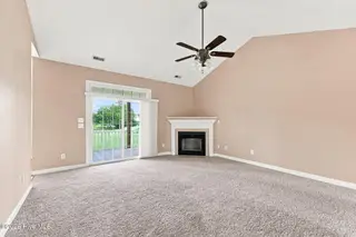 112 White Heron Lane, Swansboro, NC 28584 – photo 9: Living room 2
