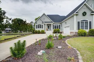 113 Bowline Road, New Bern, NC 28562 – photo 4: 03-113_Bowline-3