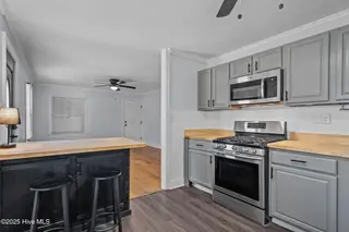 218 Central Boulevard, Wilmington, NC 28401 – photo 8: 24-web-or-mls-DSC05577
