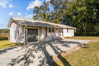 2037 Oxpen Road SW, Supply, NC 28462 – photo 3: FRONT OF HOME
