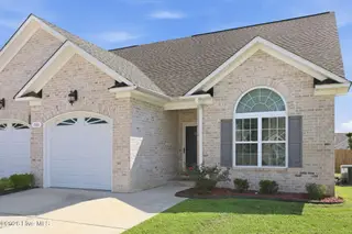 1701 Cambria Drive B, Greenville, NC 27858 – photo 2: 18-web-or-mls-IMG_0007