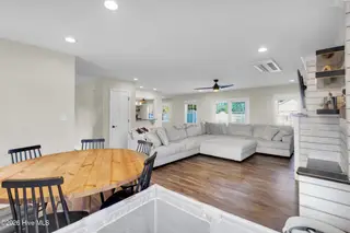 143 Tifton Circle, Cape Carteret, NC 28584 – photo 5: 16_27