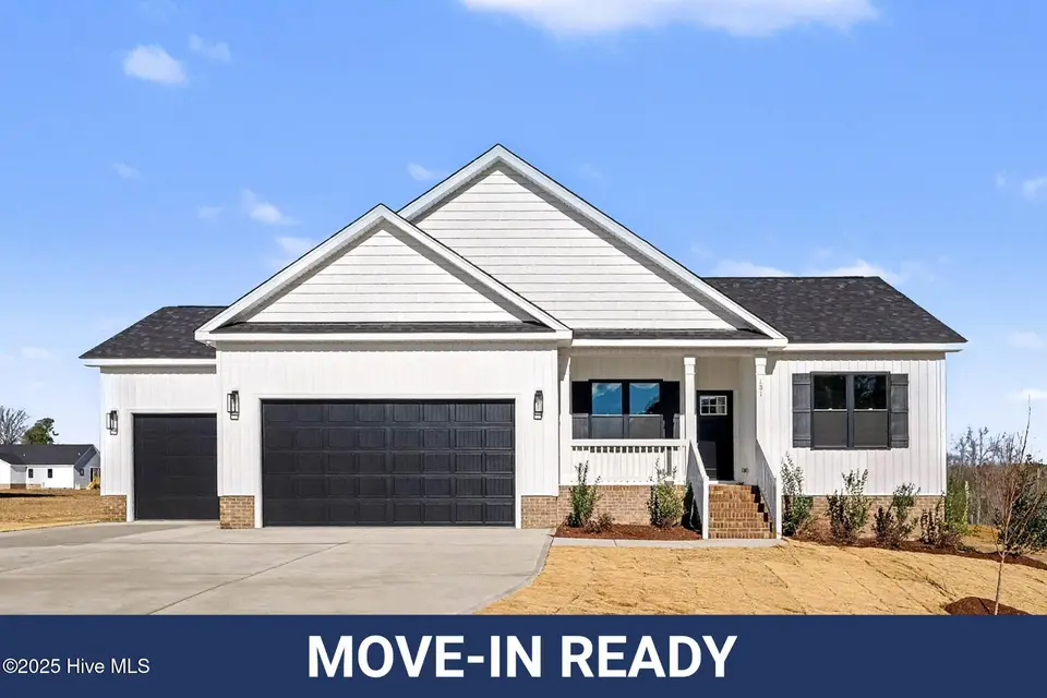 181 Royal Avenue, Selma, NC 27576 – photo 1 of 39: 000
