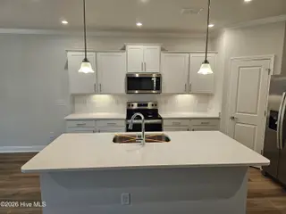 536 Glitter Bay Loop, Shallotte, NC 28470 — 5-bedroom home in Solserra, Shallotte, NC, photo 6 of 44: Kitchen