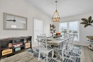 1720 N New River Drive, Surf City, NC 28445 — 5-bedroom home in Old Settlers Beach, Surf City, NC, photo 11 of 44