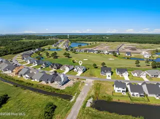 127 Windswept Lane, Beaufort, NC 28516 – photo 2: Beautiful home on Windswept Ln