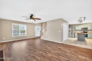 307 Old Dam Road, Jacksonville, NC 28540 — 4-bedroom home in Dawson Place, Jacksonville, NC, photo 6 of 39