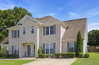2036 Cambria Drive B, Greenville, NC 27834 – photo 3: IMG_4460