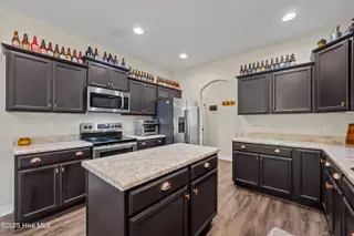 607 Coral Reef Court, Sneads Ferry, NC 28460 — 5-bedroom home in Bridgeport, Sneads Ferry, NC, photo 7 of 65: 37-print-_RAD6713