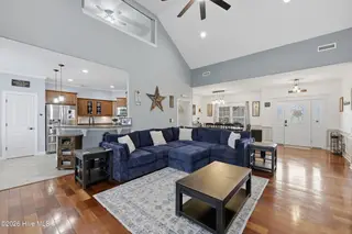 105 Pecan Court, Elizabeth City, NC 27909 – photo 3: Living Room