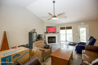 340 Queens Cove Way, Carthage, NC 28327 – photo 6: 340 Queens Cove Way-31