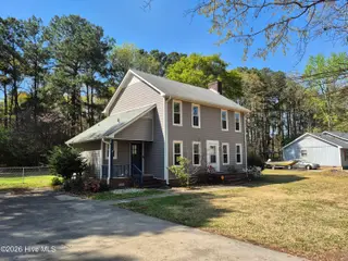 207 Duffy Drive, Goldsboro, NC 27534 — 3-bedroom home in Stonesthrow, Goldsboro, NC, photo 2 of 17