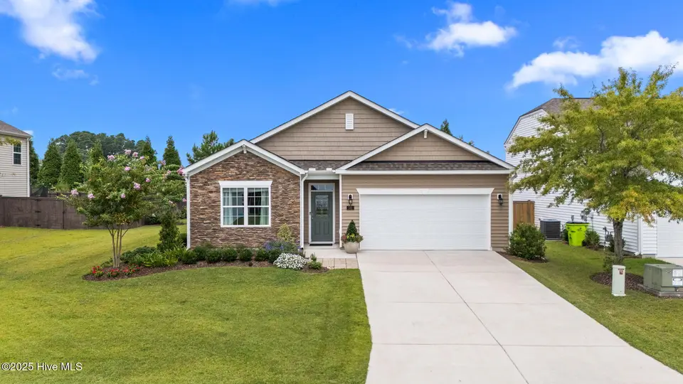 731 Lake Tyler Drive, New Bern, NC 28560 – photo 1 of 49: 731 Lake Tyler Drive