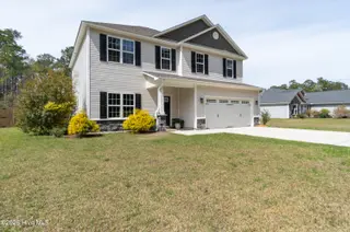 519 Stately Pines Road, New Bern, NC 28560 – photo 4: 519 Stately Pines-6