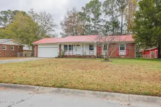 414 Brynn Marr Road, Jacksonville, NC 28546 – photo 2: Deana- 414 Brynn Marr-46