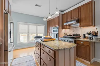 108 Blue Heron Court, Beaufort, NC 28516 — 3-bedroom home in Sea Gate, Beaufort, NC, photo 14 of 70: 22-web-or-mls-1S3A3787