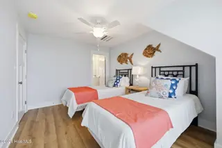 200 Olde Towne Yacht Club Drive 52, Beaufort, NC 28516 – photo 19: 38-web-or-mls-IMG_8428