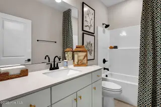 196 Foundry Drive, Wilmington, NC 28411 – photo 7: Bathroom