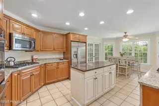 232 E Ivybridge Drive, Hubert, NC 28539 – photo 16: 34-web-or-mls-chadwick-visuals-232-e-ive