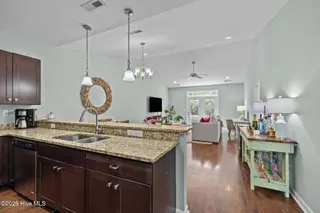3303 Hogan Court B, Morehead City, NC 28557 – photo 6: 15-web-or-mls-1S3A9281